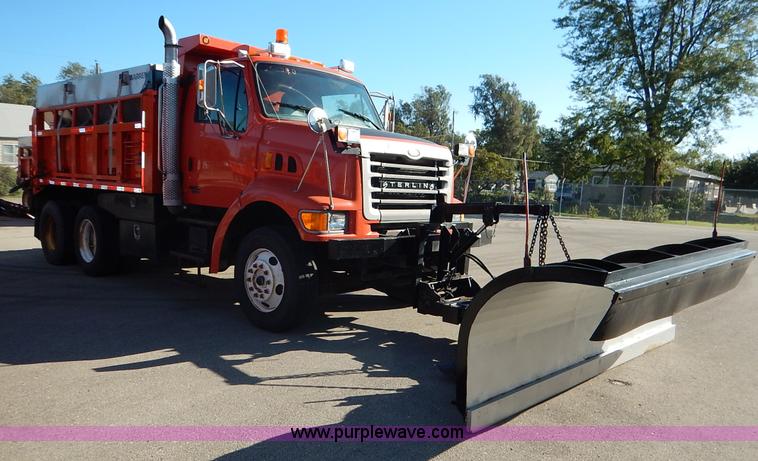 image for item K1707 2001 Sterling LT7501 dump truck
