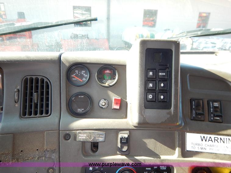 image for item K1707 2001 Sterling LT7501 dump truck