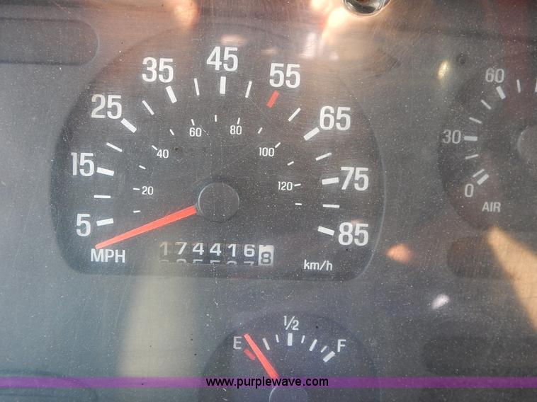 image for item K1707 2001 Sterling LT7501 dump truck