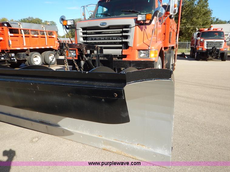 image for item K1707 2001 Sterling LT7501 dump truck