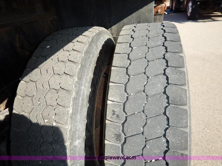 image for item K1707 2001 Sterling LT7501 dump truck