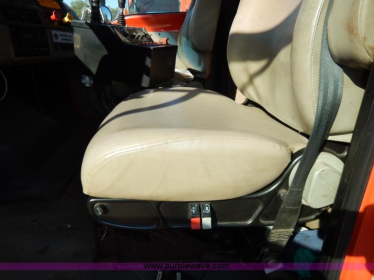 image for item K1708 2001 Sterling LT7501 dump truck