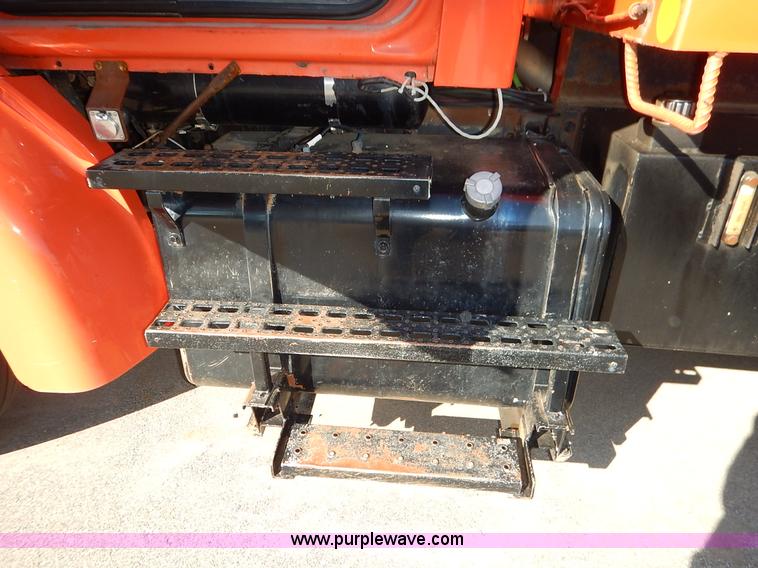 image for item K1708 2001 Sterling LT7501 dump truck