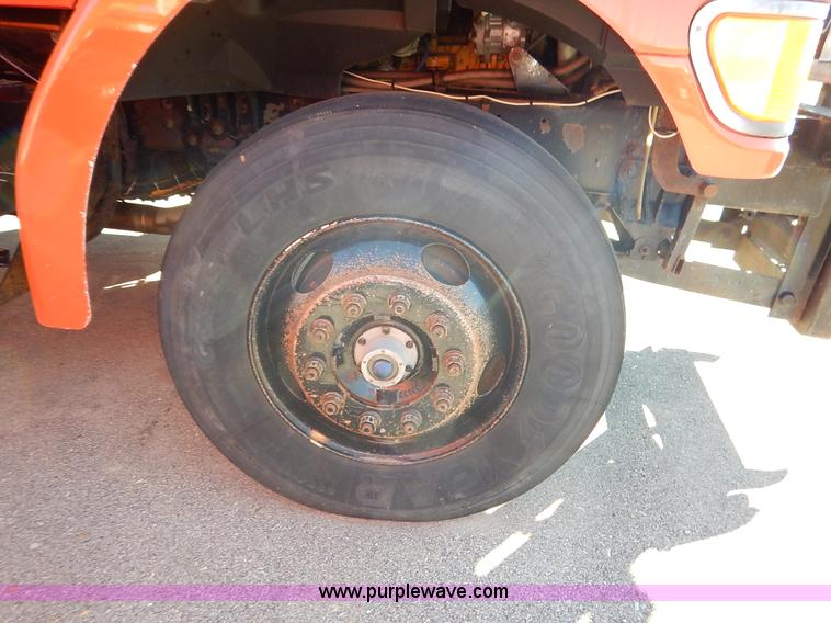 image for item K1708 2001 Sterling LT7501 dump truck