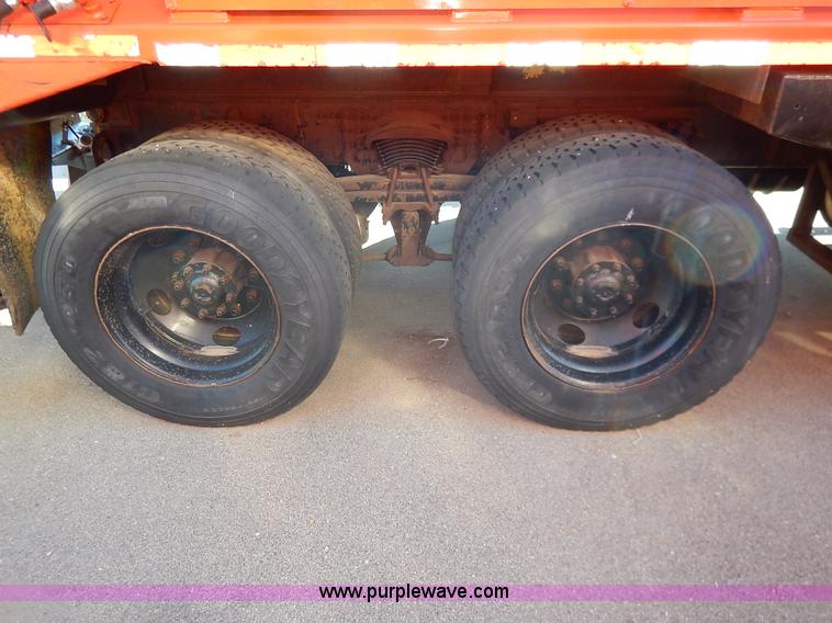 image for item K1708 2001 Sterling LT7501 dump truck