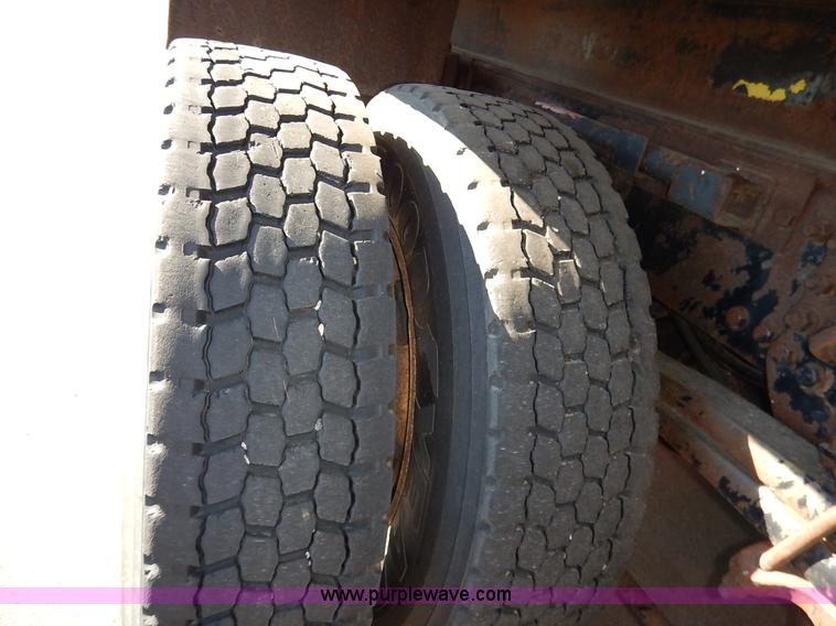 image for item K1708 2001 Sterling LT7501 dump truck