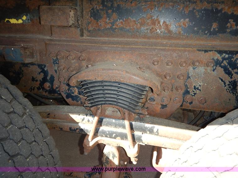 image for item K1708 2001 Sterling LT7501 dump truck