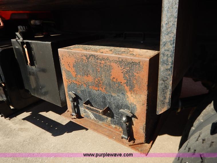 image for item K1708 2001 Sterling LT7501 dump truck