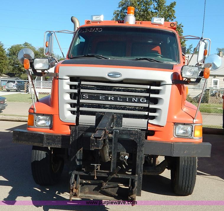 image for item K1709 2001 Sterling LT7501 dump truck