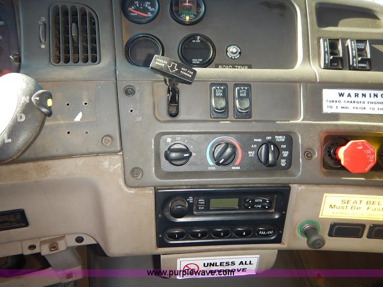 image for item K1709 2001 Sterling LT7501 dump truck