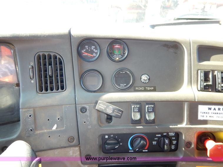 image for item K1709 2001 Sterling LT7501 dump truck