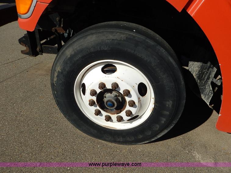 image for item K1709 2001 Sterling LT7501 dump truck