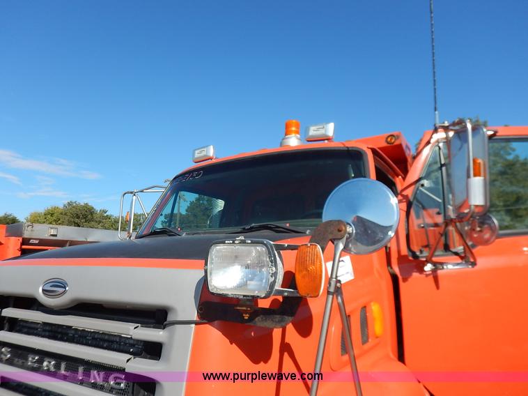 image for item K1709 2001 Sterling LT7501 dump truck