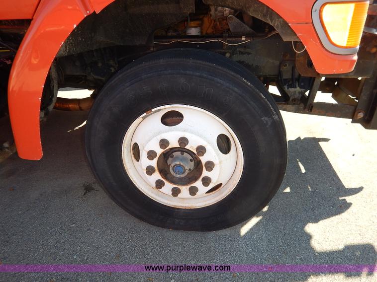 image for item K1709 2001 Sterling LT7501 dump truck