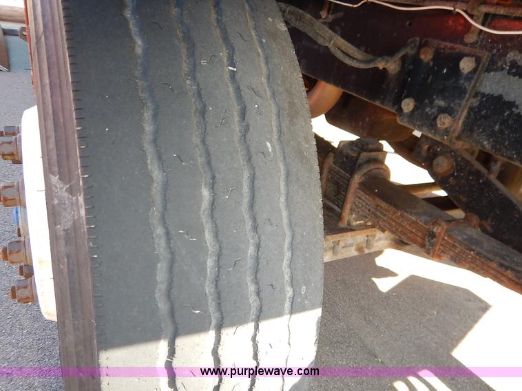 image for item K1709 2001 Sterling LT7501 dump truck