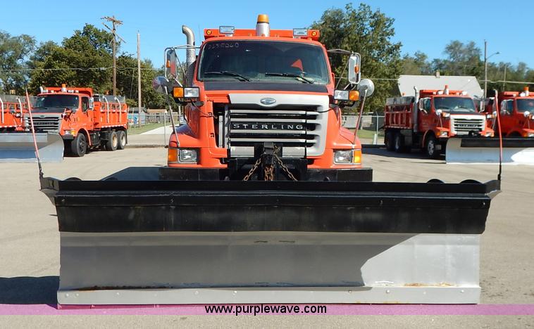 image for item K1710 2001 Sterling LT7501 dump truck