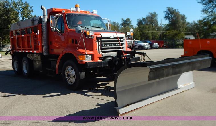 image for item K1710 2001 Sterling LT7501 dump truck