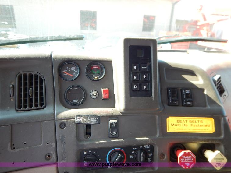 image for item K1710 2001 Sterling LT7501 dump truck