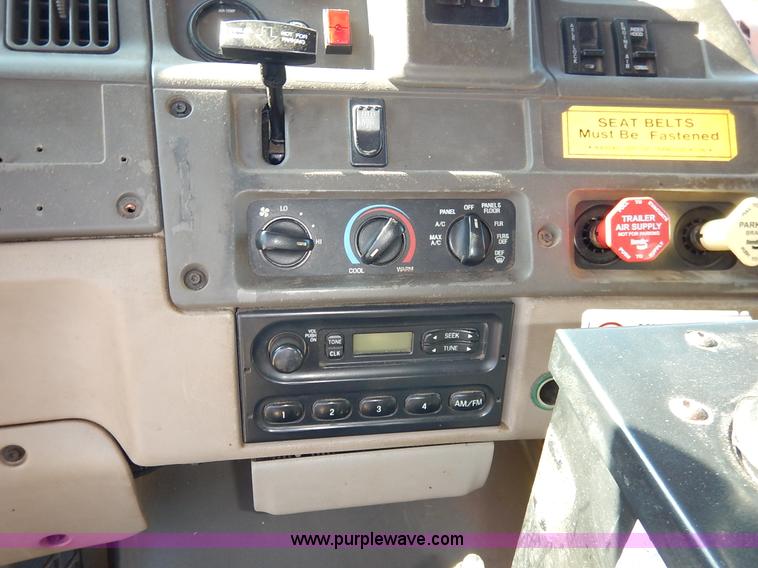 image for item K1710 2001 Sterling LT7501 dump truck