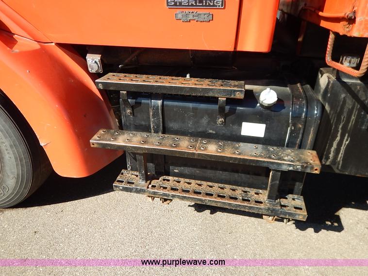 image for item K1710 2001 Sterling LT7501 dump truck