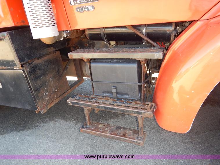 image for item K1710 2001 Sterling LT7501 dump truck