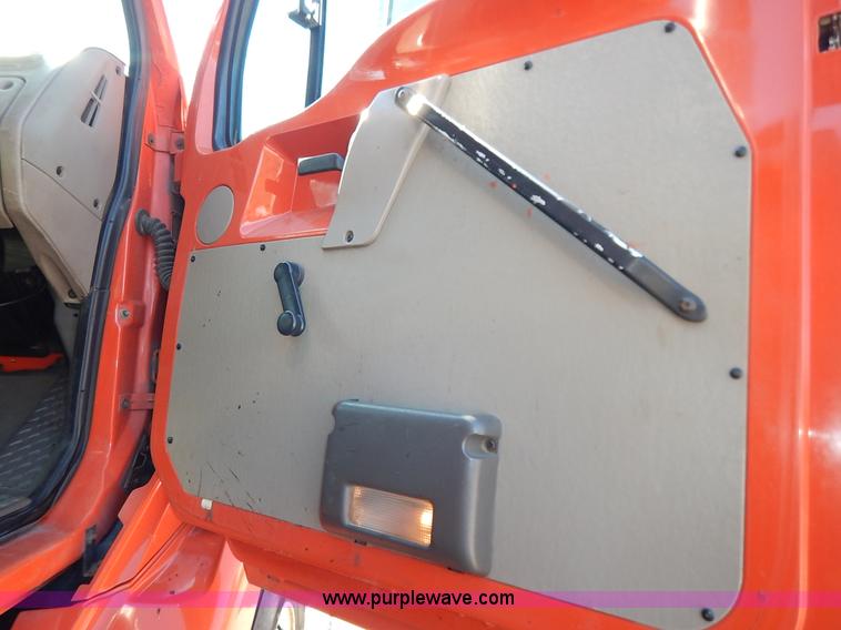 image for item K1710 2001 Sterling LT7501 dump truck