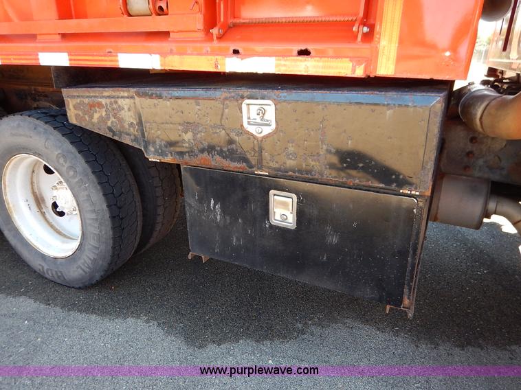 image for item K1710 2001 Sterling LT7501 dump truck