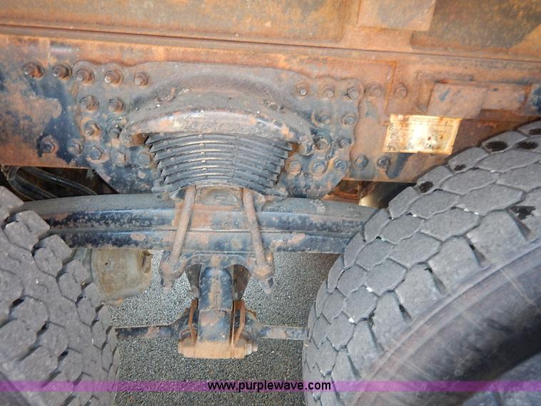 image for item K1710 2001 Sterling LT7501 dump truck