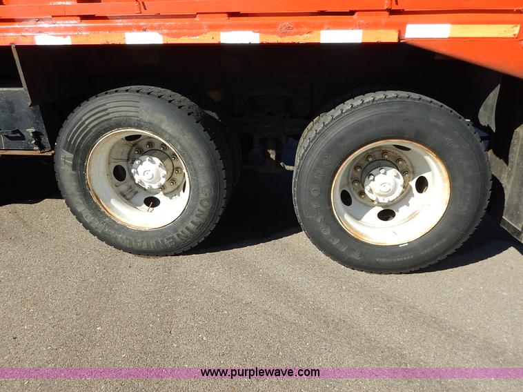 image for item K1710 2001 Sterling LT7501 dump truck