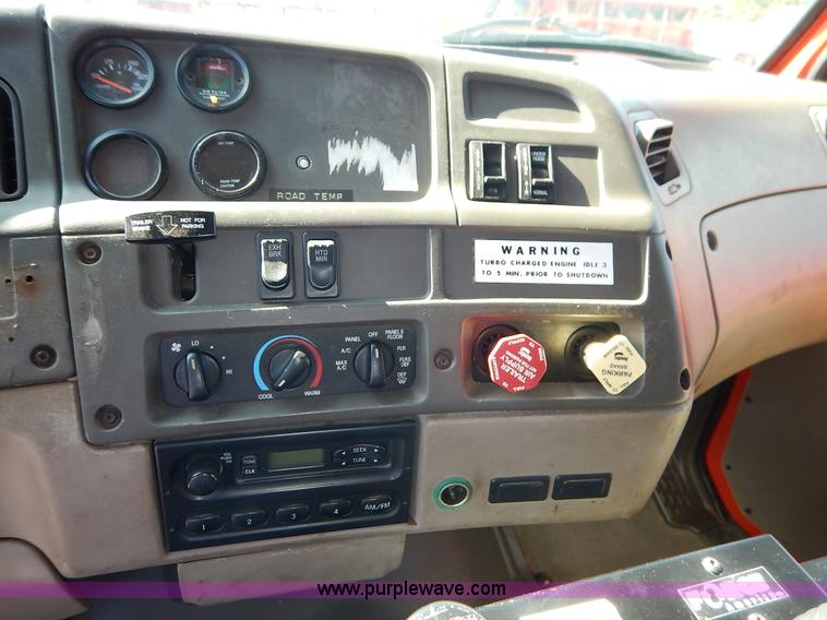 image for item K1711 2001 Sterling LT7501 dump truck