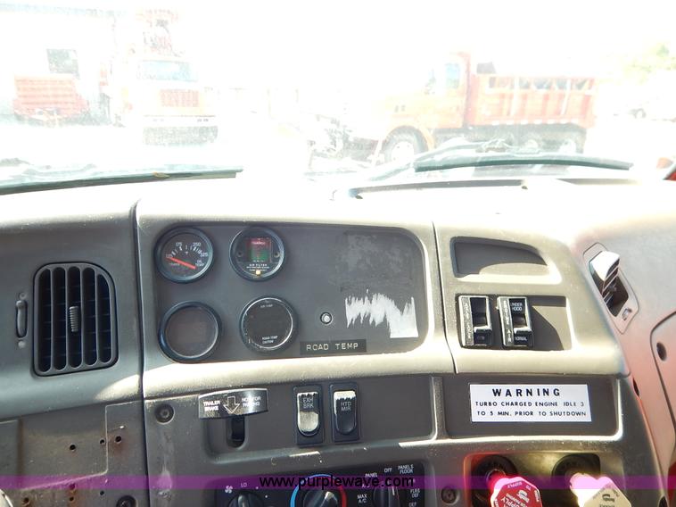 image for item K1711 2001 Sterling LT7501 dump truck