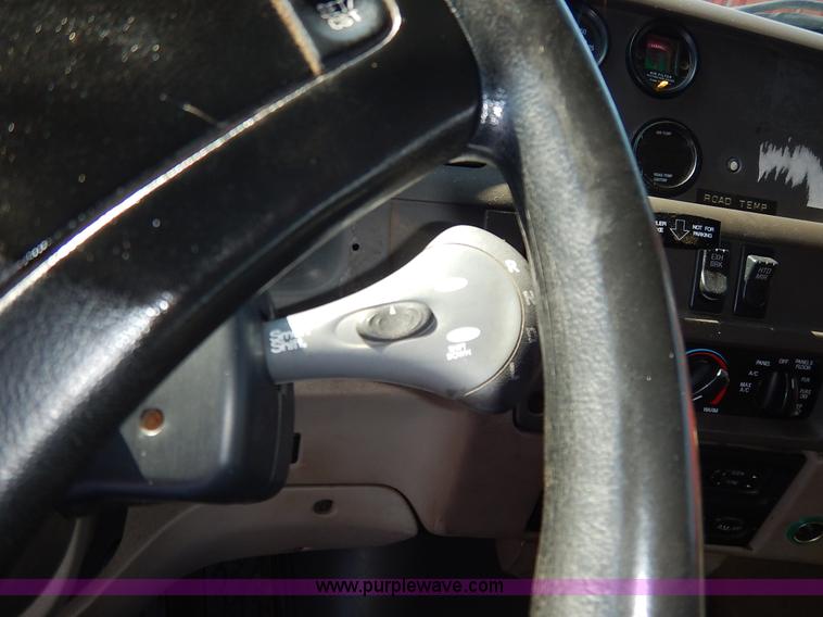 image for item K1711 2001 Sterling LT7501 dump truck