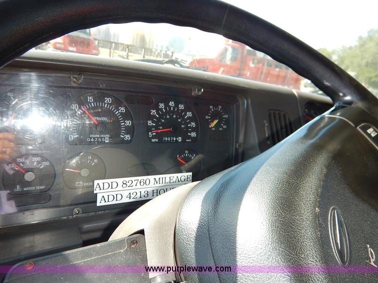 image for item K1711 2001 Sterling LT7501 dump truck