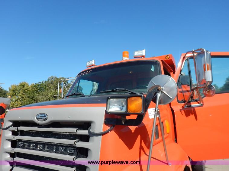 image for item K1711 2001 Sterling LT7501 dump truck