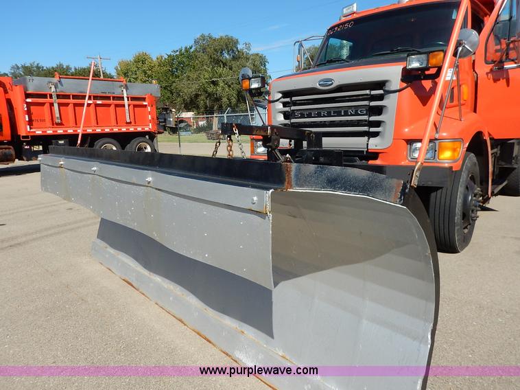 image for item K1711 2001 Sterling LT7501 dump truck