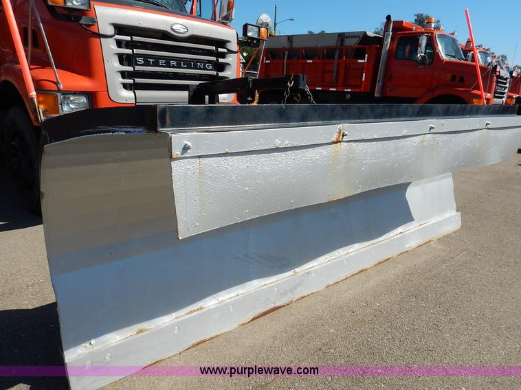 image for item K1711 2001 Sterling LT7501 dump truck