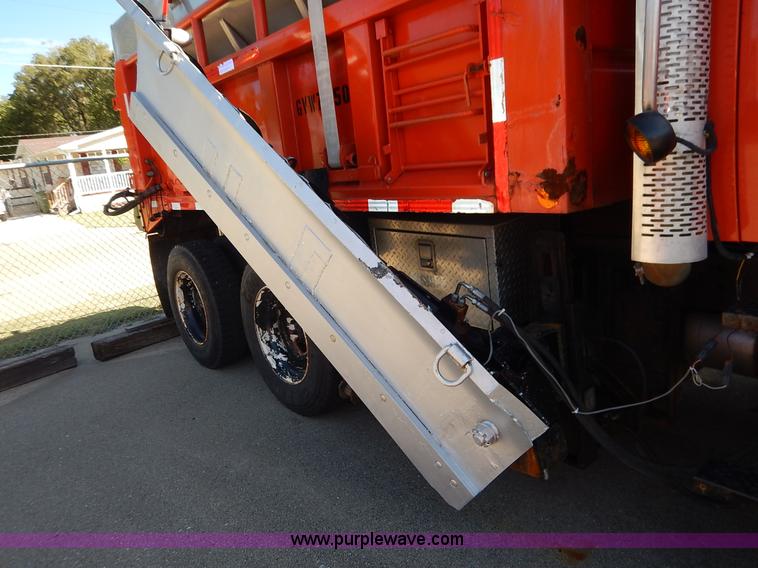 image for item K1711 2001 Sterling LT7501 dump truck
