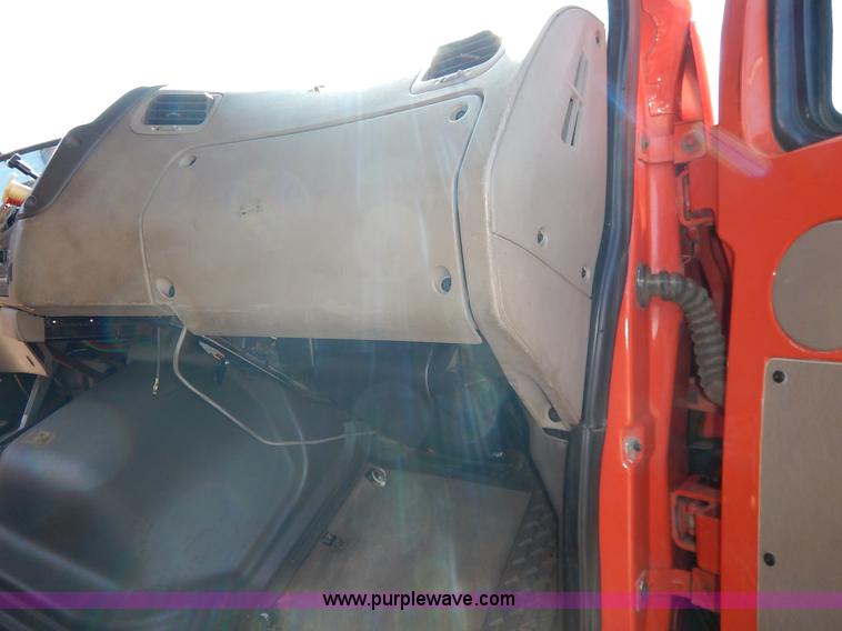image for item K1711 2001 Sterling LT7501 dump truck