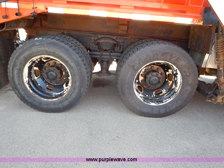 image for item K1711 2001 Sterling LT7501 dump truck