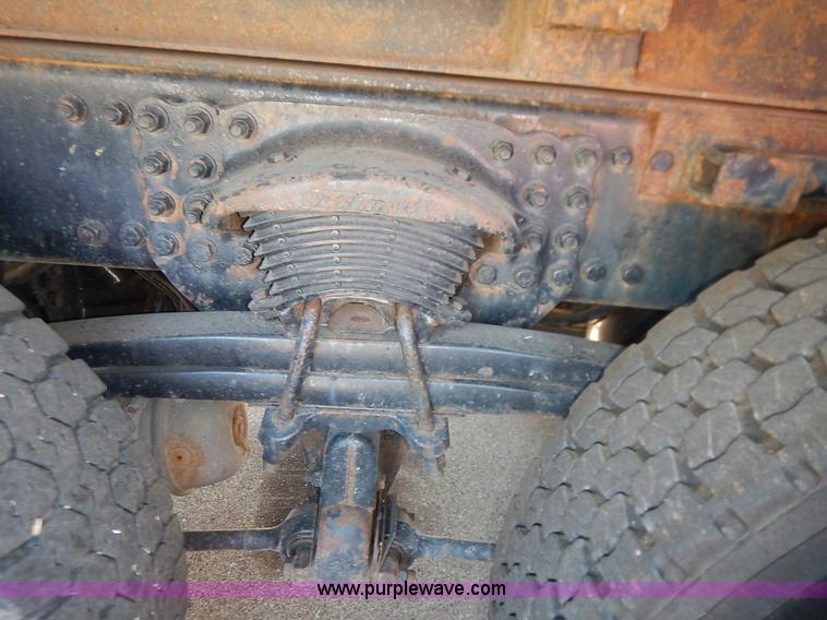 image for item K1711 2001 Sterling LT7501 dump truck