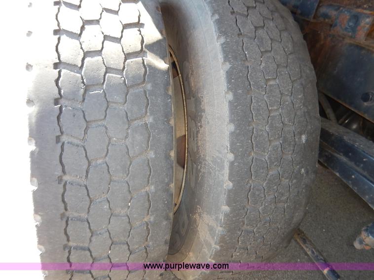 image for item K1711 2001 Sterling LT7501 dump truck