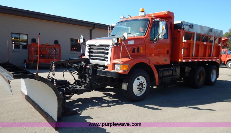 image for item K1712 2001 Sterling LT7501 dump truck