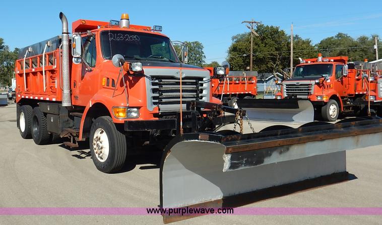 image for item K1712 2001 Sterling LT7501 dump truck