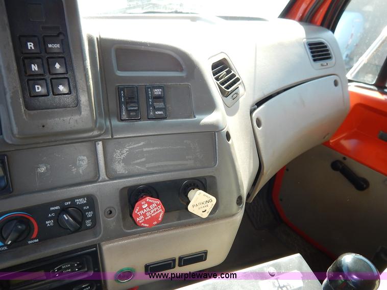 image for item K1712 2001 Sterling LT7501 dump truck