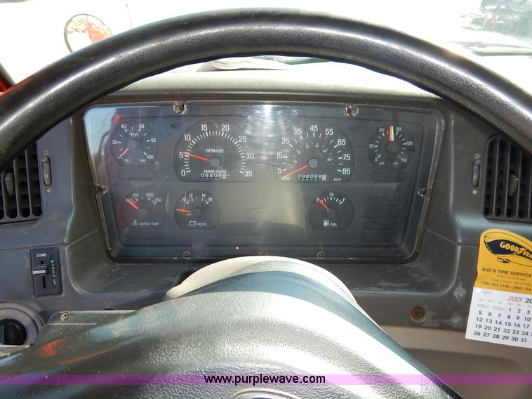 image for item K1712 2001 Sterling LT7501 dump truck