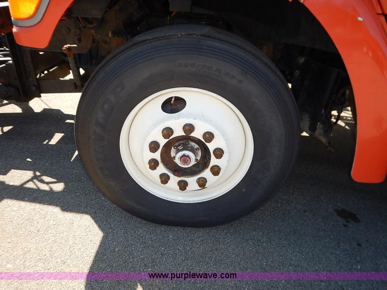 image for item K1712 2001 Sterling LT7501 dump truck