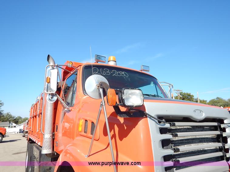 image for item K1712 2001 Sterling LT7501 dump truck