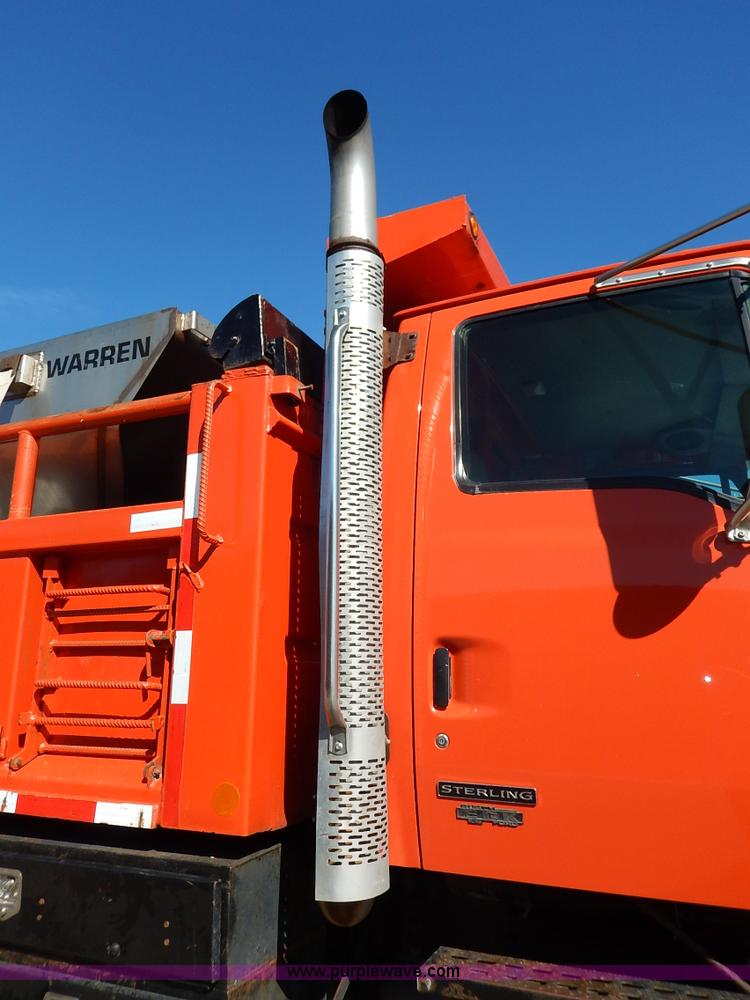 image for item K1712 2001 Sterling LT7501 dump truck