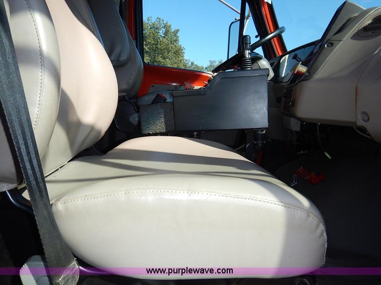 image for item K1712 2001 Sterling LT7501 dump truck