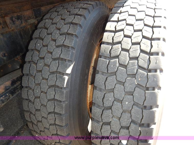 image for item K1712 2001 Sterling LT7501 dump truck